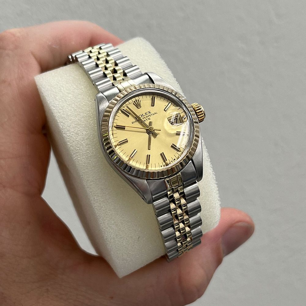 rolex date 26 mm secondo polso_5
